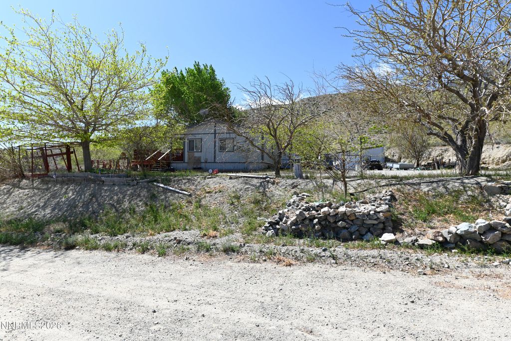 634 Welcome Drive, Walker Lake, NV 89415