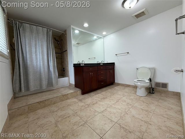 29666 Guy Street, Southfield, MI 48076