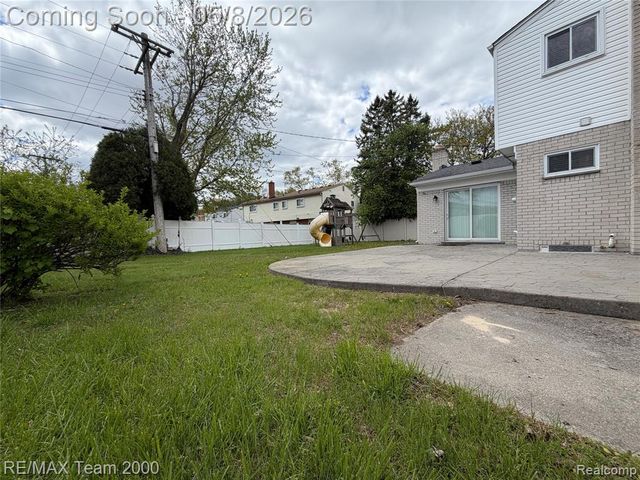 29666 Guy Street, Southfield, MI 48076