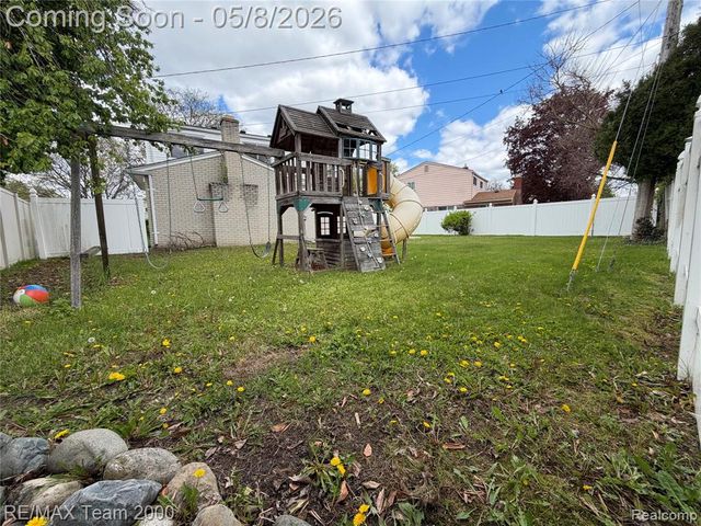 29666 Guy Street, Southfield, MI 48076