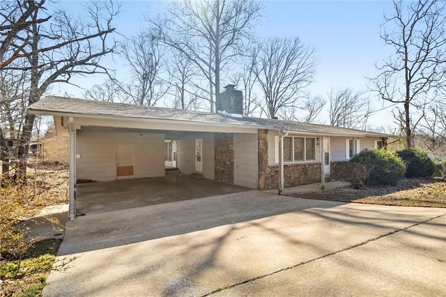 20 Cobb Circle, Bella Vista, AR 72715