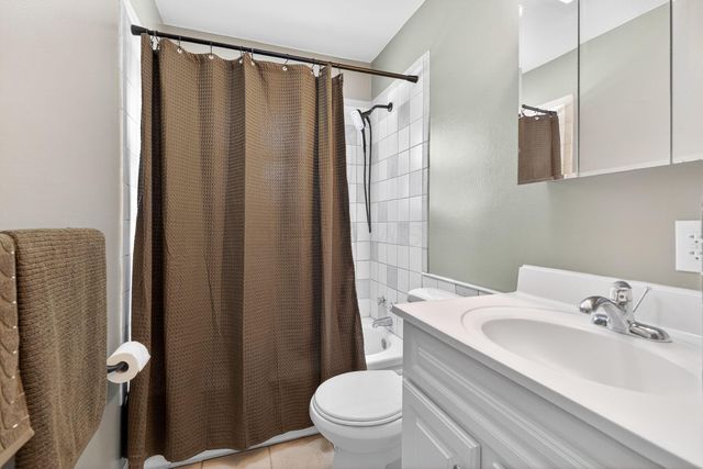 5274 Sinclair Road, Columbus, OH 43229