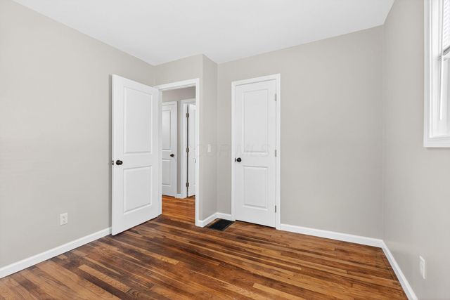 5274 Sinclair Road, Columbus, OH 43229