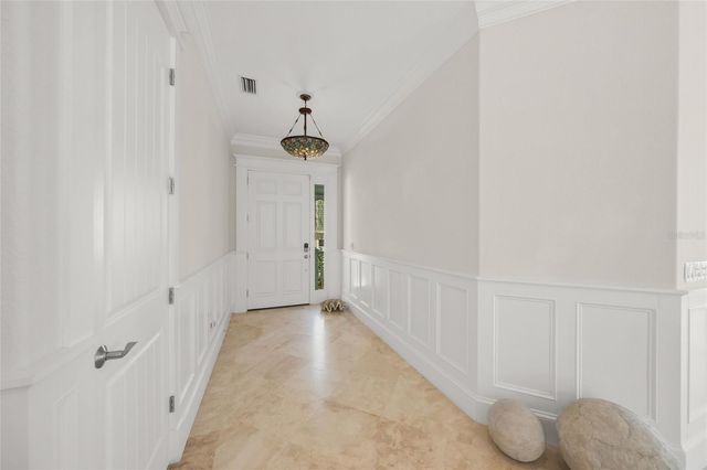 105 49TH STREET, Holmes Beach, FL 34217