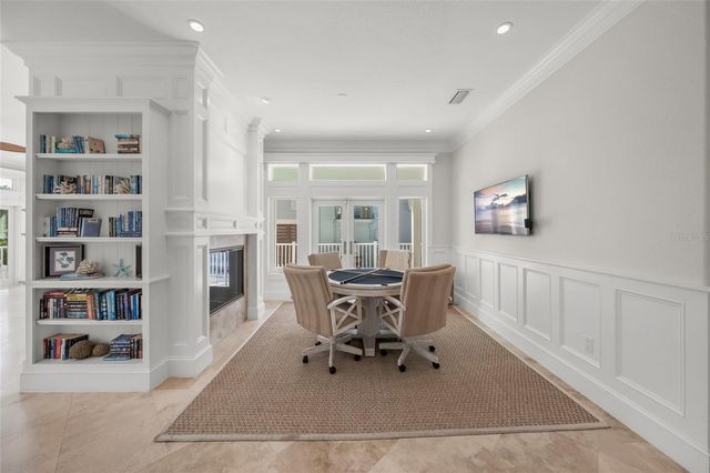 105 49TH STREET, Holmes Beach, FL 34217