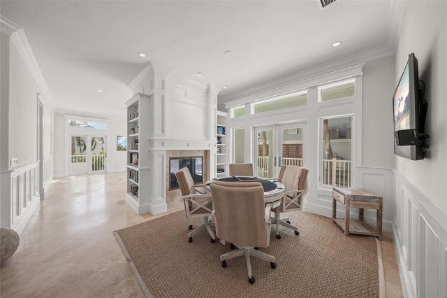 105 49TH STREET, Holmes Beach, FL 34217