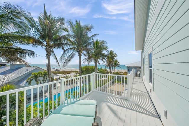 105 49TH STREET, Holmes Beach, FL 34217
