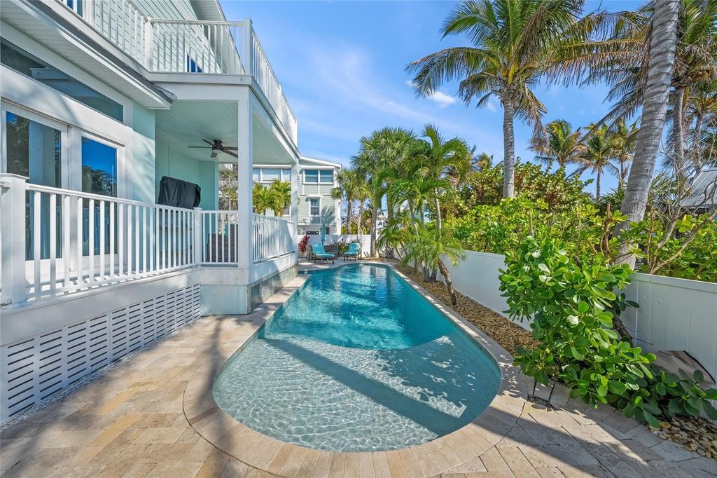 Image 52 of property listing at 105 49TH STREET, Holmes Beach, FL 34217