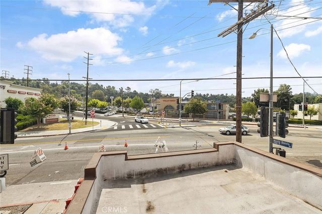 1063 Colorado, Los Angeles, CA 90041