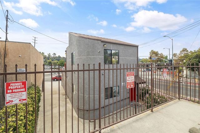 1063 Colorado, Los Angeles, CA 90041
