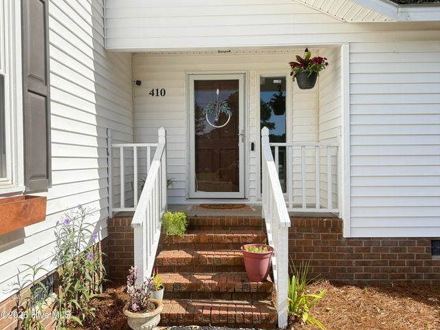 410 Waters Circle, Goldsboro, NC 27534