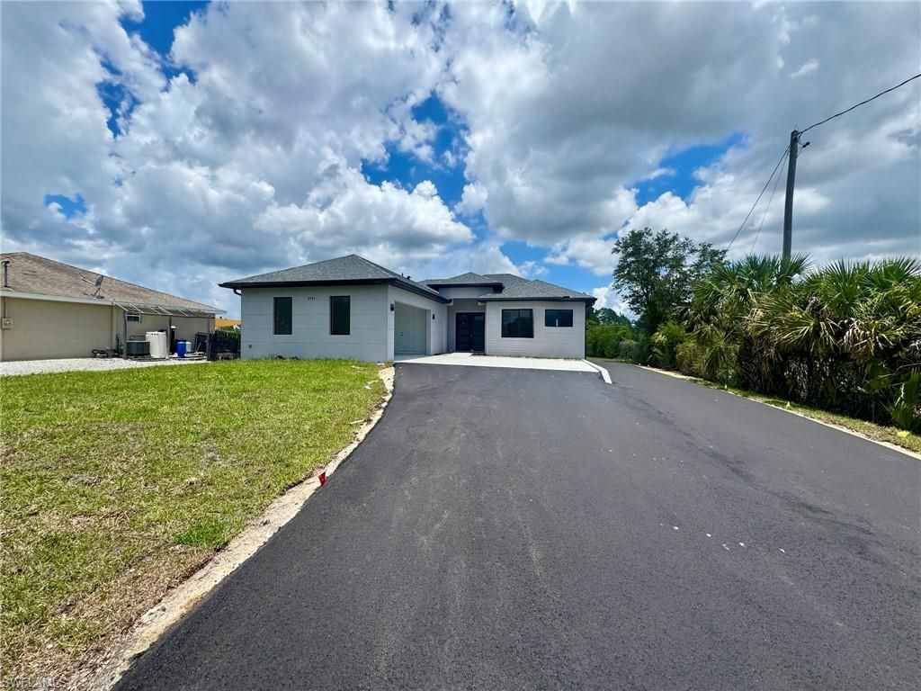 2741 41st AVE NE, Naples, FL 34120