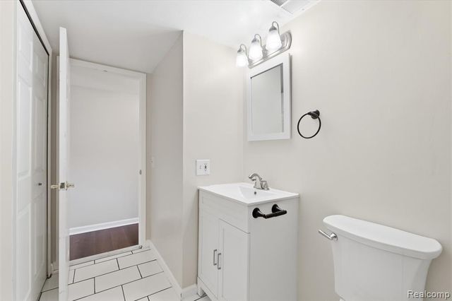 138 Princeton Drive, South Lyon, MI 48178