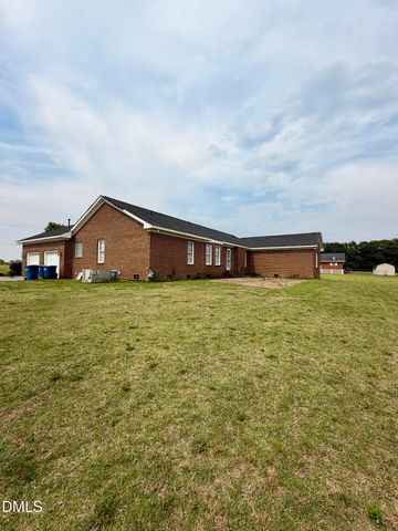 800 Carolina Drive, Dunn, NC 28334
