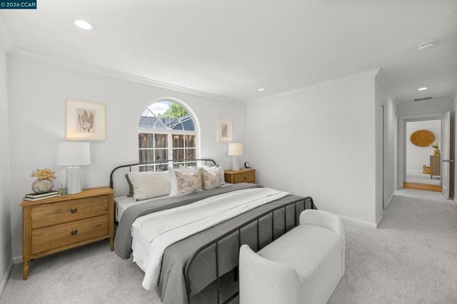 419 Derby Ct, Pleasant Hill, CA 94523