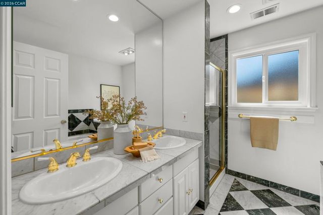 419 Derby Ct, Pleasant Hill, CA 94523