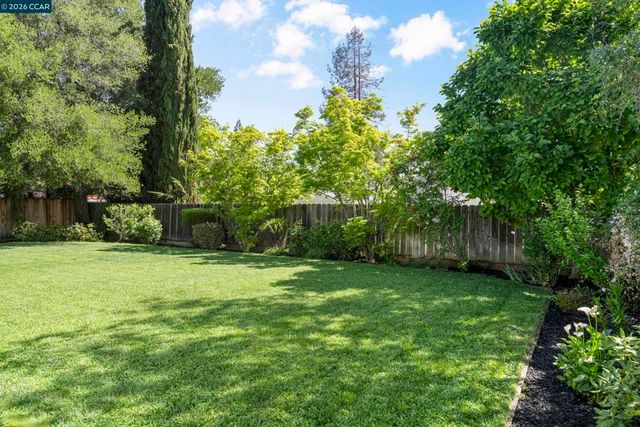419 Derby Ct, Pleasant Hill, CA 94523