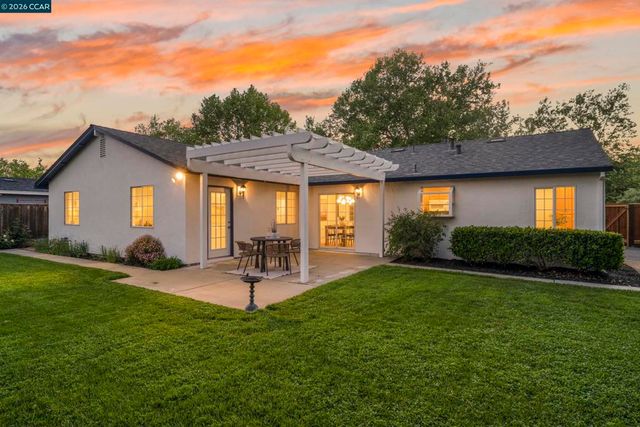 419 Derby Ct, Pleasant Hill, CA 94523