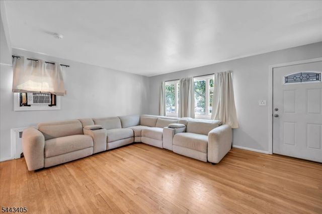 612 Betsy Ross Pl, Bound Brook Boro, NJ 08805