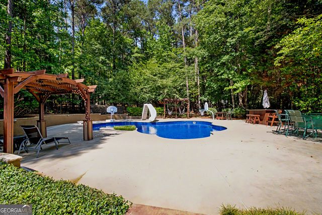285 Inverness Shores Drive, Fayetteville, GA 30215