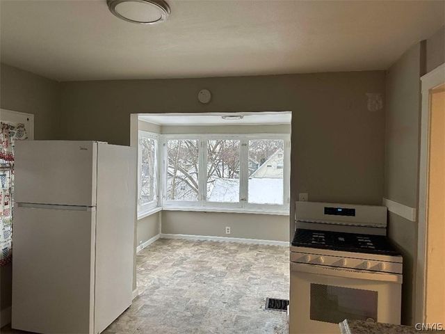 118 Champlin Drive, Syracuse, NY 13206
