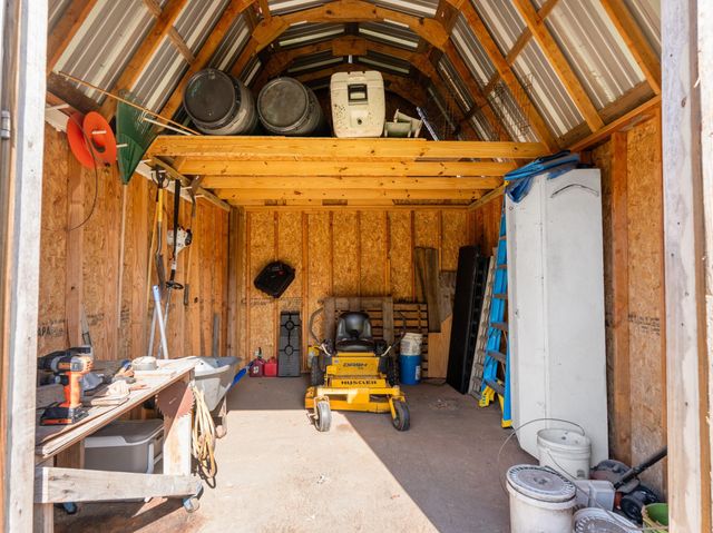 904 Avenue C, Sweeny, TX 77480