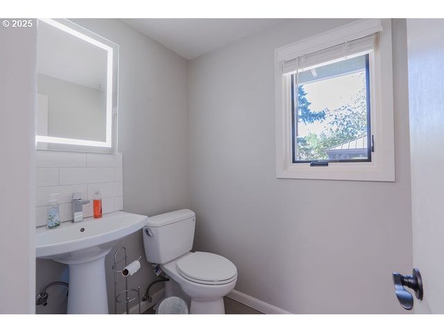 14435 Sw YEARLING Way, Beaverton, OR 97008