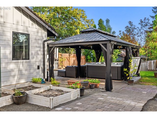 14435 Sw YEARLING Way, Beaverton, OR 97008