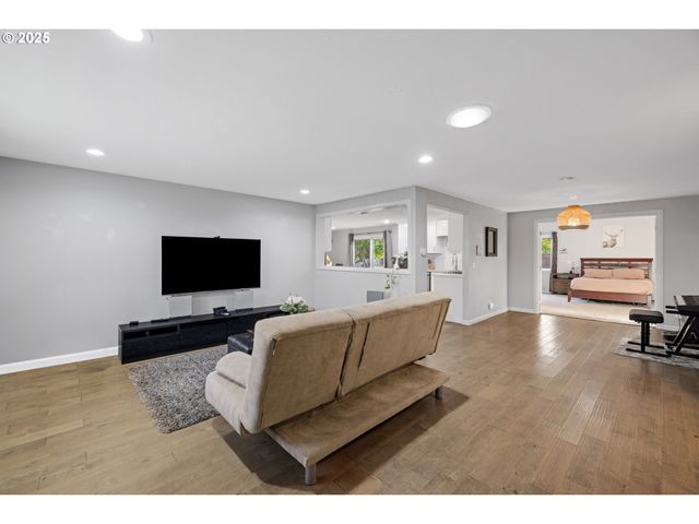 14435 Sw YEARLING Way, Beaverton, OR 97008