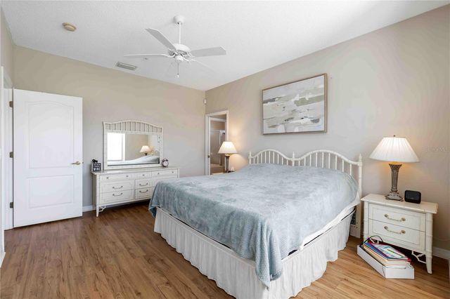 5064 MAHOGANY RUN AVENUE, Sarasota, FL 34241