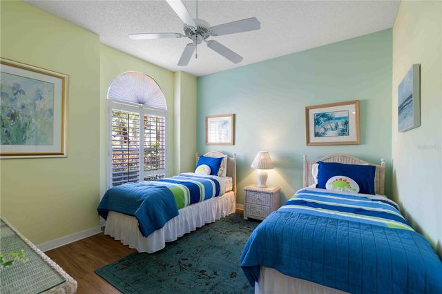 5064 MAHOGANY RUN AVENUE, Sarasota, FL 34241
