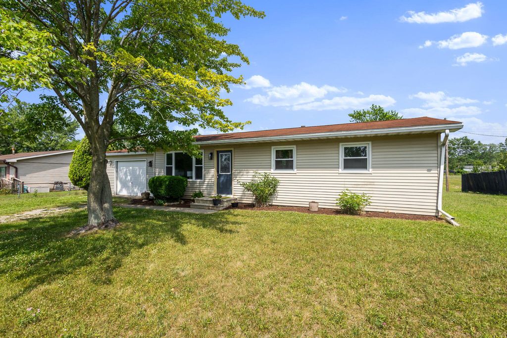 4851 Clover Lane, Michigan City, IN 46360