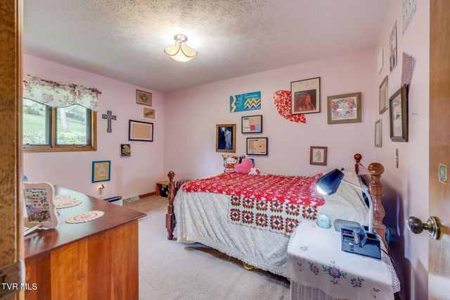 198 Highland Road, Jonesborough, TN 37659