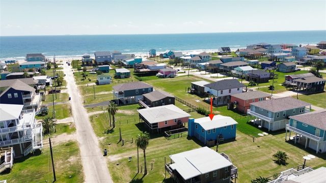 315 Coral Court, Surfside Beach, TX 77541