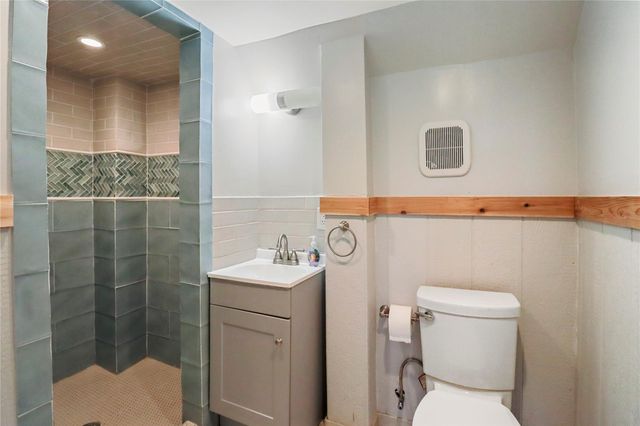 315 Coral Court, Surfside Beach, TX 77541