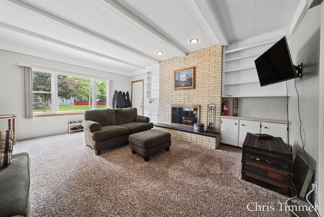 522 E Lincoln Avenue, Zeeland, MI 49464