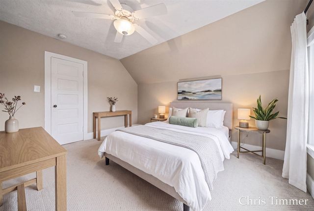 522 E Lincoln Avenue, Zeeland, MI 49464