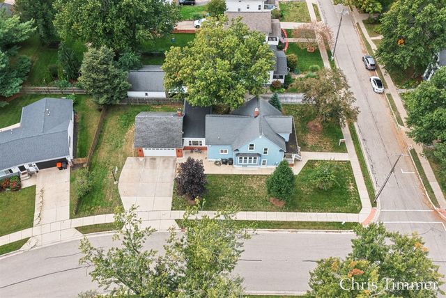 522 E Lincoln Avenue, Zeeland, MI 49464