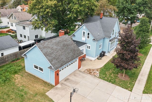 522 E Lincoln Avenue, Zeeland, MI 49464