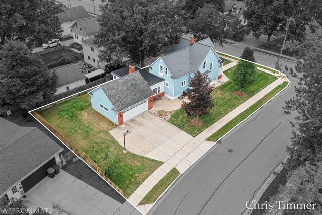 522 E Lincoln Avenue, Zeeland, MI 49464
