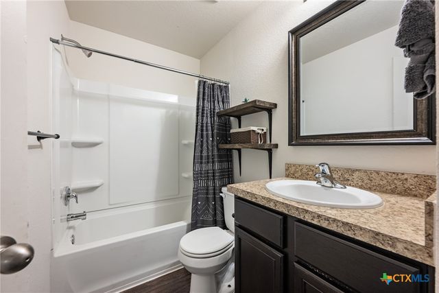 109 Proclamation Avenue, Liberty Hill, TX 78642
