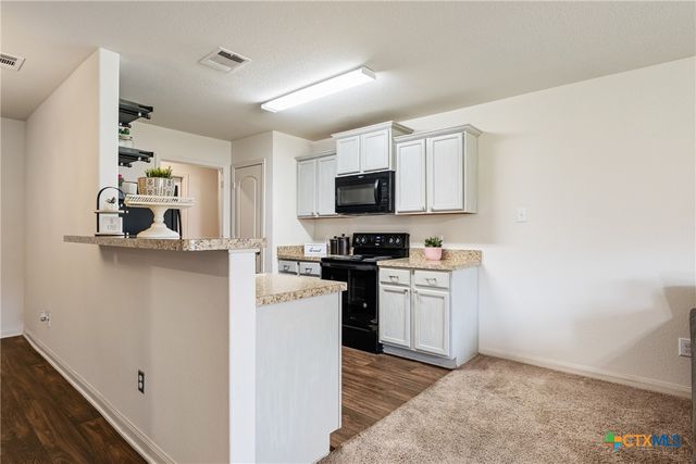 109 Proclamation Avenue, Liberty Hill, TX 78642