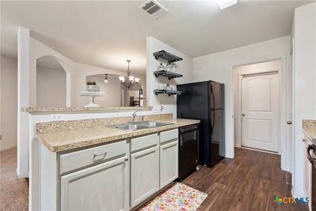 109 Proclamation Avenue, Liberty Hill, TX 78642