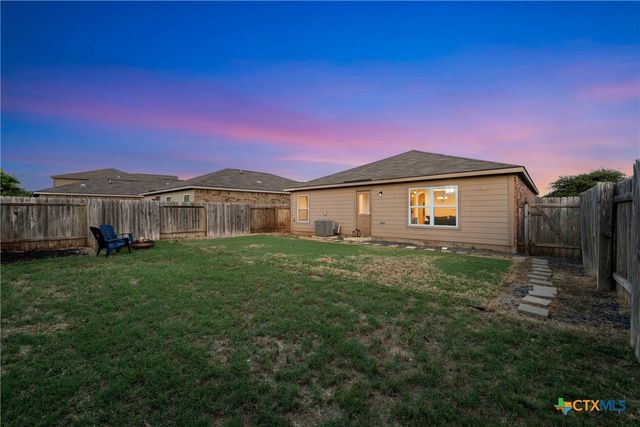 109 Proclamation Avenue, Liberty Hill, TX 78642