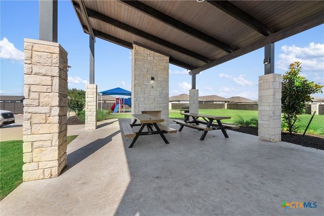 109 Proclamation Avenue, Liberty Hill, TX 78642
