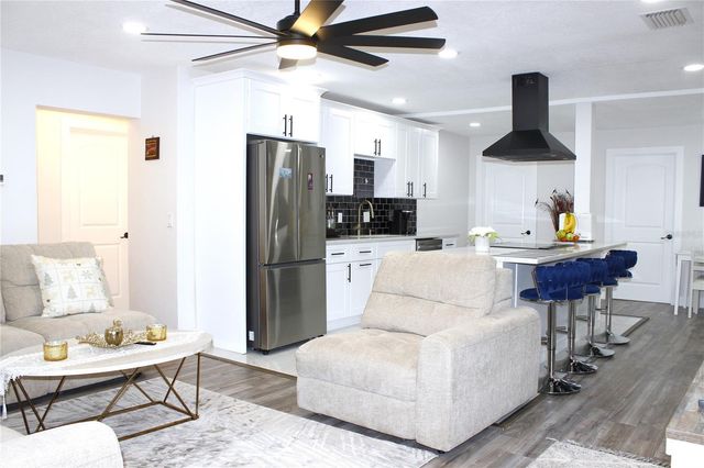 1450 BARRY STREET, Clearwater, FL 33756