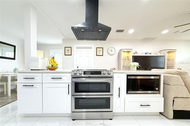 1450 BARRY STREET, Clearwater, FL 33756