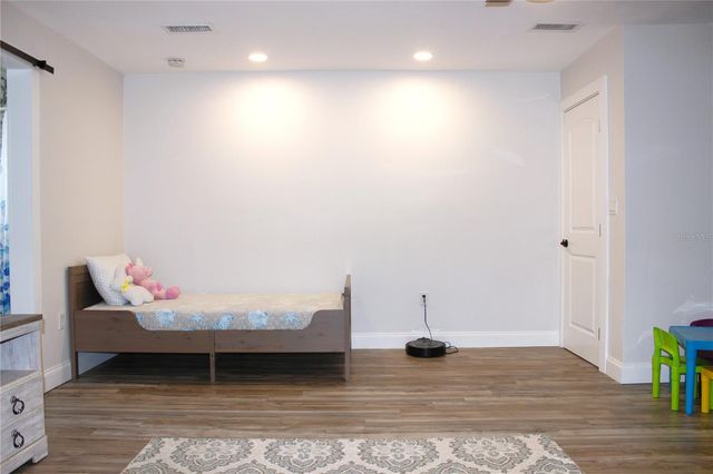 1450 BARRY STREET, Clearwater, FL 33756