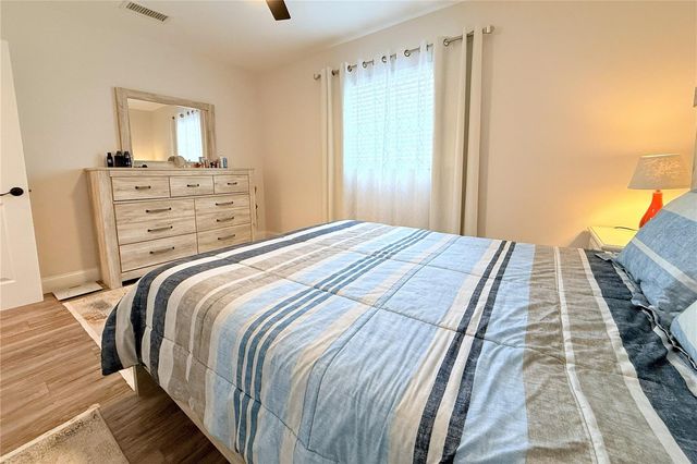 1450 BARRY STREET, Clearwater, FL 33756