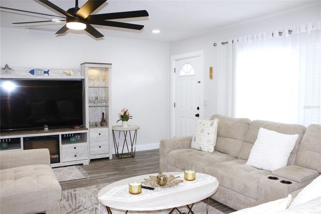 1450 BARRY STREET, Clearwater, FL 33756